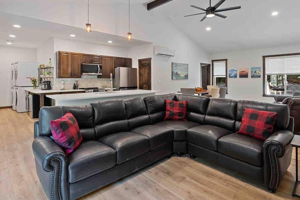 Luxe Mt. Rainier Lodge W/ Hot Tub-Ac-Game Room Ashford Exterior photo